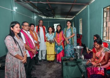 Union Minister Visits SHG Units in Unakoti