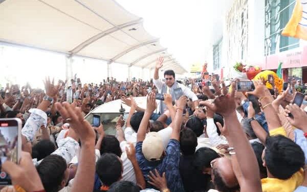 Grand welcome for Biplab Deb after BJP Bengal victory