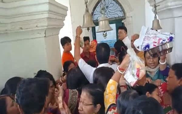 Mangalchandi Puja Draws Devotees to Ujjayanta Palace