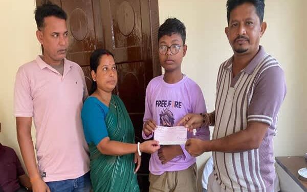 Pinaki Das Choudhury Aids Student’s Kidney Treatment