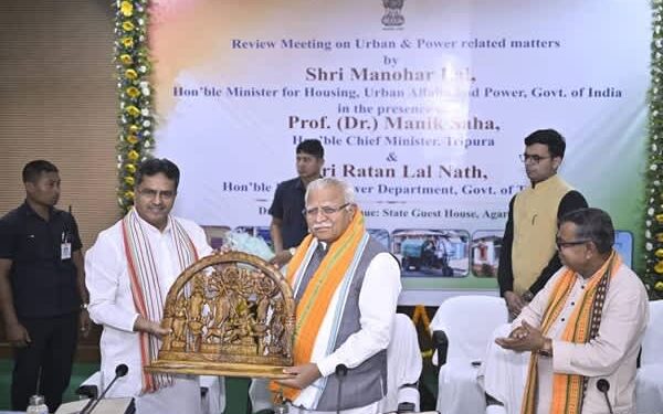 Khattar Pushes Power Reforms During Tripura Review