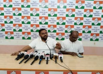 Congress Targets Govt Over Jobs and Education