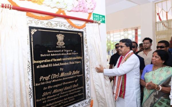 CM inaugurates 15 projects in Dhalai