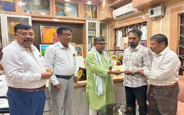 Rs 3 lakh aid handed over for Manashree’s treatment
