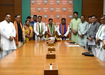 BJP reviews Tripura organisation in Delhi