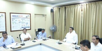 CM Reviews Power Supply, Smart City and Road Projects