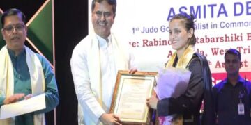 CM Manik Saha Felicitates Commonwealth Judo Gold Medallist Asmita Dey