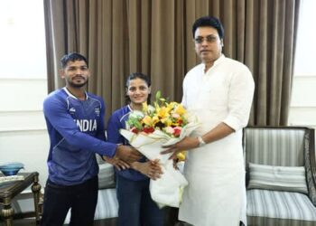 Biplab Deb honours judo champion Asmita Dey