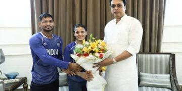 Biplab Deb honours judo champion Asmita Dey