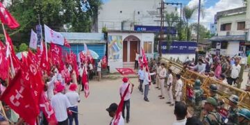 Jitendra slams BJP govt over jobs, rights at Jail Bharo stir