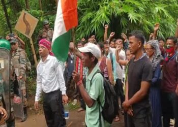 Road, Rail Blocked Over 7 Demands