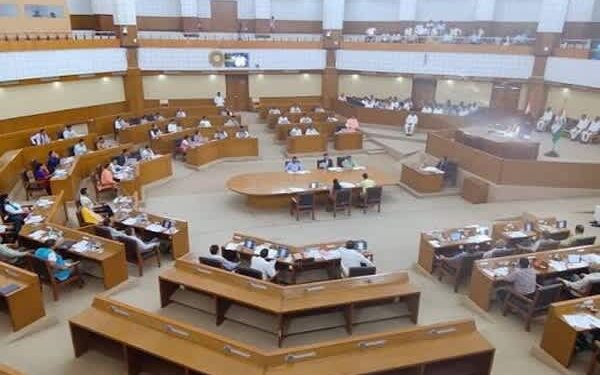 Saha Announces More Road-Widening Projects