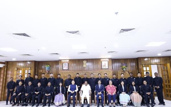 Governor Calls for Transparent, People-Centric Administration