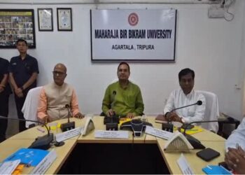 Minister sets 75% higher education goal by 2030