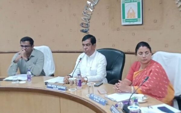 AMC Reviews Civic Preparations Ahead of Puja