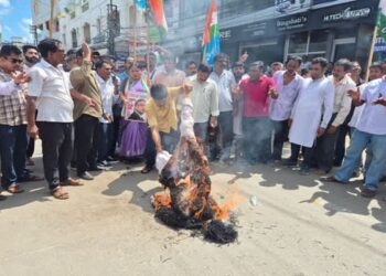 Tripura Congress stages protest against Election Commission, threatens statewide agitation