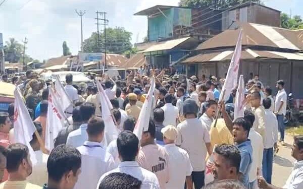 CPI(M) alleges attack on Manik Sarkar’s convoy ahead of Tripura polls
