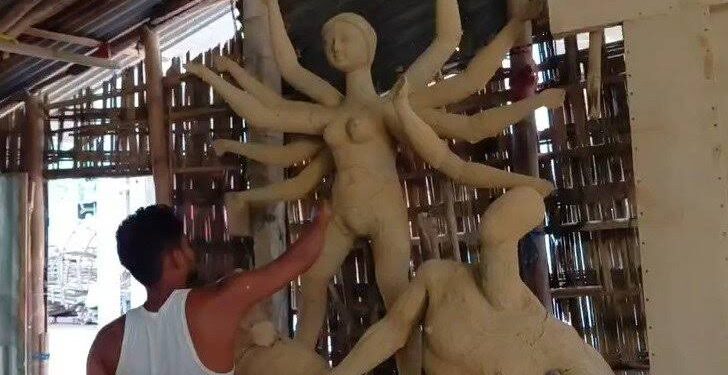 Puja Orders Rise, But Kalyanpur Idol Makers Grapple With Higher Costs
