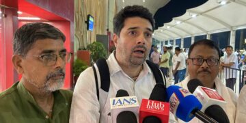 AICC observer Deepak Mishra accuses EC of favouring BJP, backs ‘Vote Bachao, Desh Bachao’ campaign