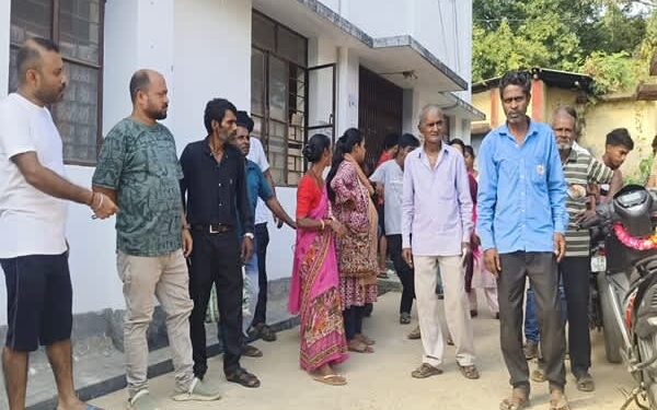 Prepaid Meter Recharge Glitch Triggers Protest in Tripura’s Kumarghat