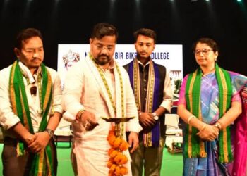 Tripura minister urges MBB College freshers to pursue excellence